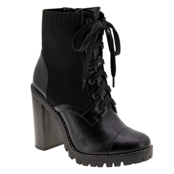 BCBGENERATION Womens Black Stretch Cushioned Lug Sole Lace Pilas Cap Booties - Picture 1 of 9